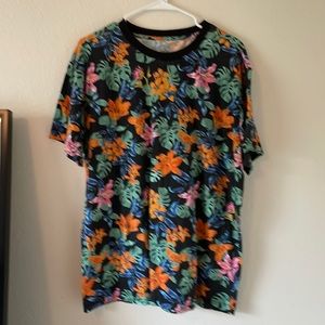 Hawaiian style tee